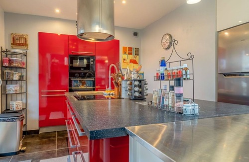 Pleurtuit House | Beautiful private villa for 8 people with WIFI, TV, terrace, pets allowed and parking