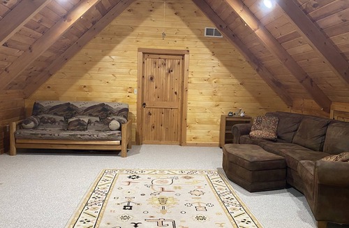 Brodheadsville Cabin | Beautiful private Cabin