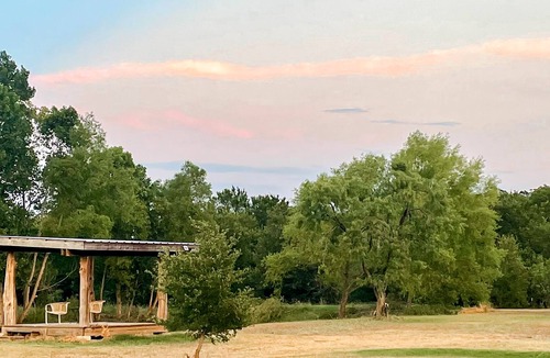Dale House | Beautiful & Private 11 Acre Ranch - Close to BBQ capital Lockhart, Austin