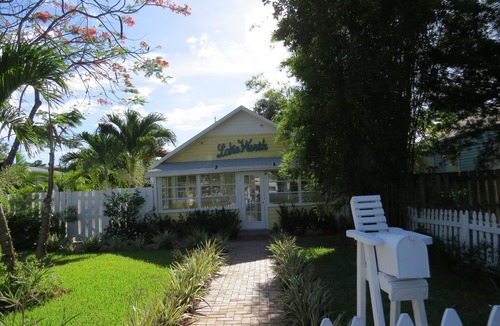 Mango Groves House | BEAUTIFUL PRIVATE COTTAGE