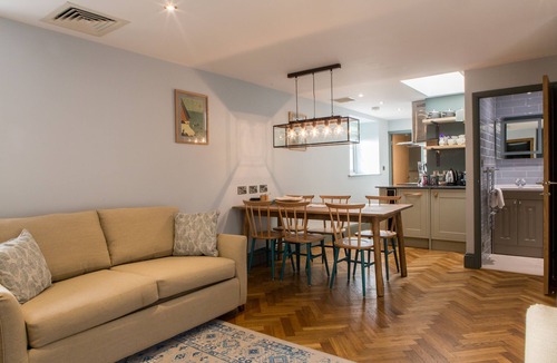 Clevedon Cottage | Beautiful Private Cottage