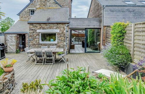La Gouesniere House | Beautiful private villa for 7 guests with WIFI, TV and parking