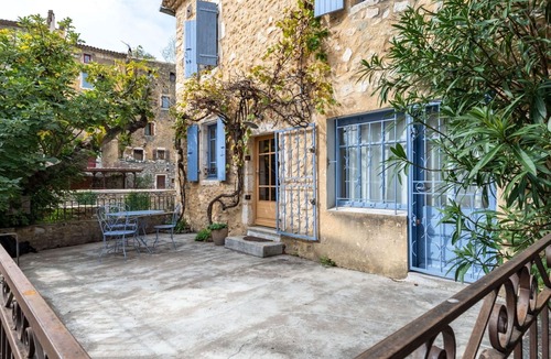 Saint-Montan House | Beautiful private villa for 4 guests with WIFI, TV, terrace, pets allowed and panoramic view