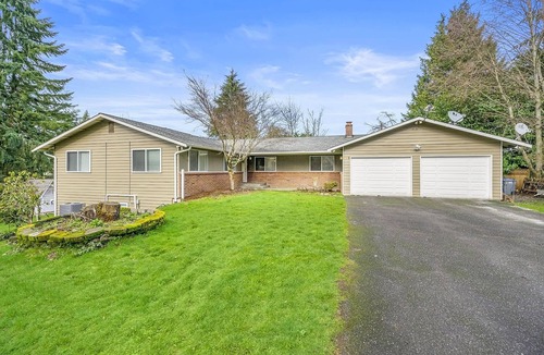 Silver Lake House | Beautiful private home 25 minutes from Seattle & close to Puget Sound Ferries.