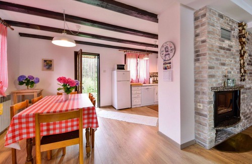 Skrad House | Beautiful private villa for 6 guests with A/C, private pool, WIFI, TV, terrace and panoramic view