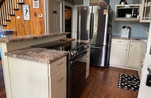 Fancy Gap House | Beautiful Private Mountain home located in Cana, VA
