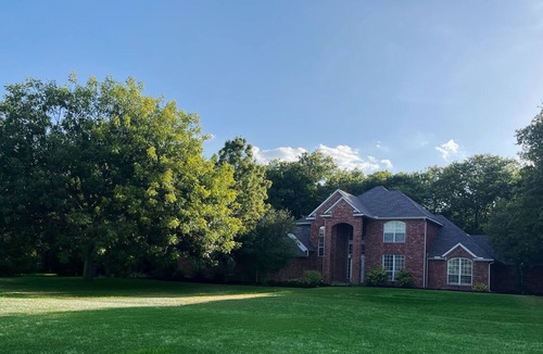 Flower Mound House | Beautiful Private Backyard with Pool-20 mins from DFW and most attractions!
