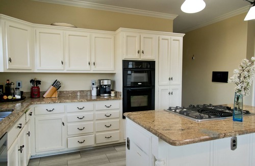 Olive Branch House | Beautiful Private Home on 2+ Acres