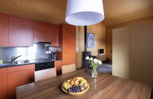 Oberurmein House | Beautiful private villa for 6 guests with WIFI, TV, terrace, pets allowed and panoramic view