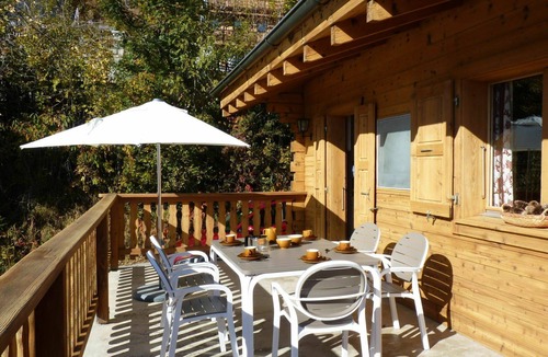 Leytron House | Beautiful private villa for 8 people with TV, terrace and pets allowed