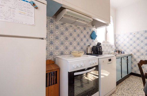 Montauriol House | Beautiful private villa for 7 guests with TV and terrace