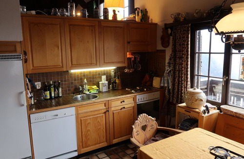 Alvaneu House | Beautiful private villa for 8 people with WIFI, TV, patio, pets allowed and panoramic view