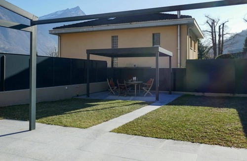 Ludiano House | Beautiful private villa for 4 guests with WIFI, TV, patio, pets allowed, panoramic view and park...