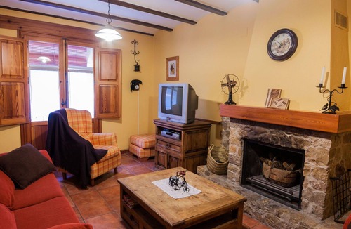Cabanes Villa | Beautiful private villa for 8 guests with WIFI, TV and terrace