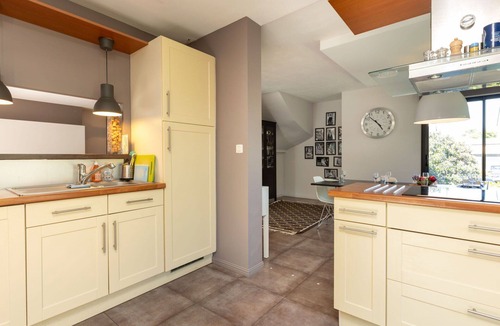 Cancale House | Beautiful private villa for 9 people with private pool, WIFI, TV, terrace and parking