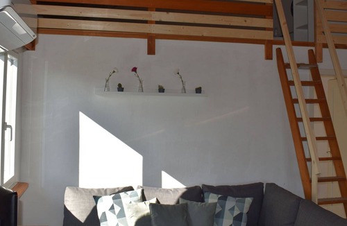 Gordola House | Beautiful private villa for 4 people with TV, patio, pets allowed and panoramic view