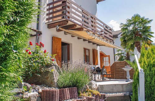Riazzino House | Beautiful private villa for 4 people with WIFI, TV, patio, panoramic view and parking