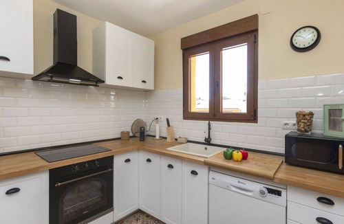 Sils House | Beautiful private villa for 6 people with private pool, WIFI, TV, balcony and pets allowed