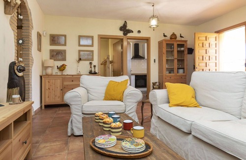 Sils House | Beautiful private villa for 6 people with private pool, WIFI, TV, balcony and pets allowed