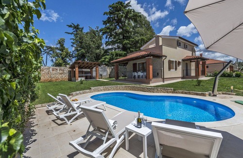 Farini House | Beautiful private villa for 8 people with A/C, WIFI, private pool, TV, terrace and pets allowed