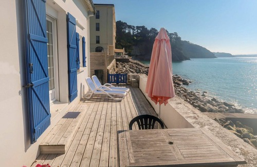 Morgat House | Beautiful private villa for 4 guests with terrace and pets allowed