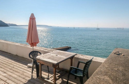 Morgat House | Beautiful private villa for 4 guests with terrace and pets allowed