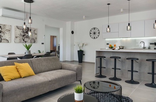 Prodol House | Beautiful private villa for 6 guests with A/C, private pool, WIFI, TV and terrace