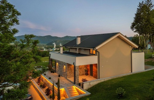 Fuzine Villa | Beautiful private villa for 10 guests with private pool, WIFI, hot tub, TV, terrace and pets all.
