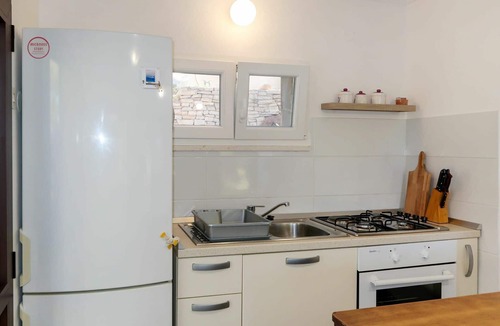 Grohote House | Beautiful private villa for 6 people with A/C, WIFI, TV, terrace and parking