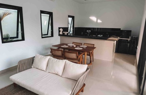Padonan Villa | Beautiful private villa w/stunning pool, daily cleaners, chef and driver