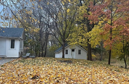 Hamilton House | Beautiful property in Dundas Valley near Ancaster Mill