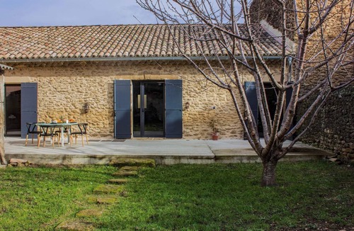 Rochegude Villa | Beautiful Provençale Window