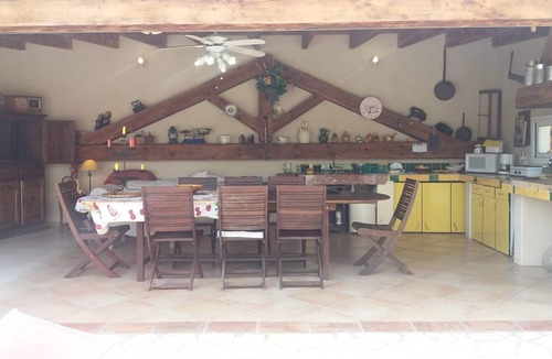 Bompas House | Beautiful quiet residential villa, large summer kitchen and private swimming pool