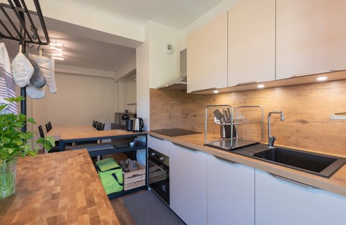 Bagneres-de-Bigorre Apartment | Beautiful renovated apartment in Bagnères-de-Bigorre, 7 guests, mountain view, terraces