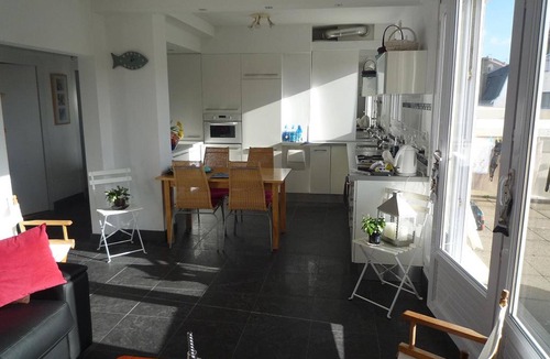Les Sables d'Olonne Apartment | Beautiful renovated T3 apartment with terrace, 200m from beach, WiFi