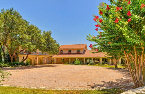 Paleface Lake Country Estates House | Beautiful ranch home with private pool & lake views