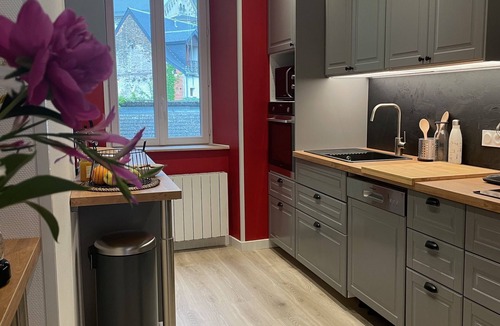 Bagneres-de-Luchon Apartment | Beautiful renovated apartment with courtyard