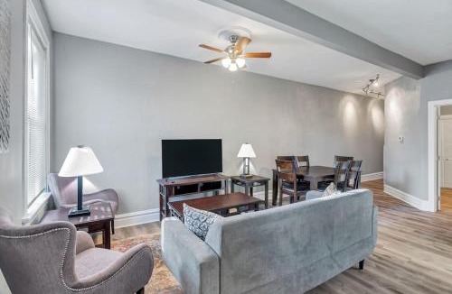Shaw House | Beautiful Rehabbed Unit in Shaw Community - 4226b