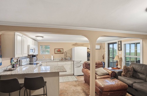 Cypremort Point Cottage | Beautiful, Relaxing, Spacious Cottage with view of Vermillion Bay!