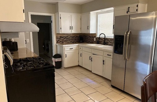 South Side House | Beautiful remodelded 4/1.5 bathroom home in SOUTH CORPUS CHRISTI, close to beach