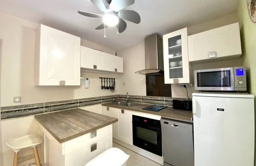 Vernet-les-Bains Apartment | BEAUTIFUL RENOVATED 3-STAR T1 BIS WITH LARGE TERRACE, WIFI AND PARKING SPACE