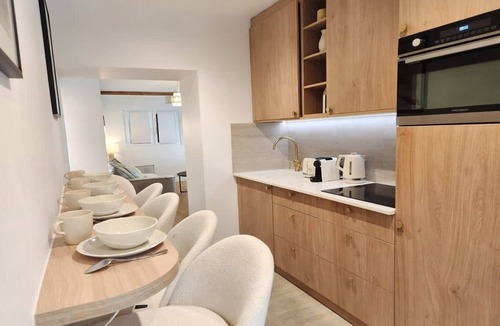 Belleville Apartment | Beautiful renovated apartment with AC - Paris East