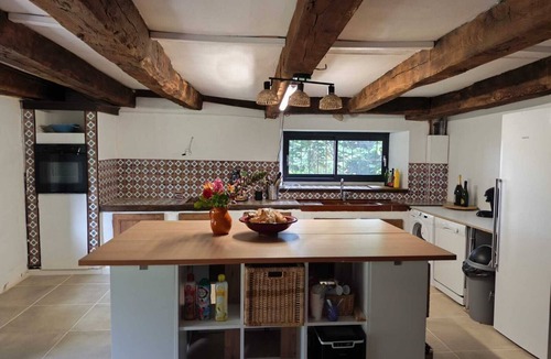 Pensol House | Beautiful renovated barn