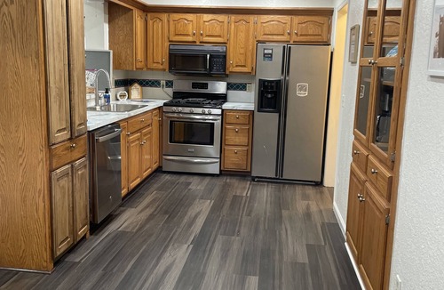 Norman House | Beautiful renovated home within 3miles of OU. Easy access to I-35.
