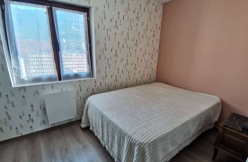 Chorges Apartment | Beautiful renovated house of 80m2 in the center of Chorges