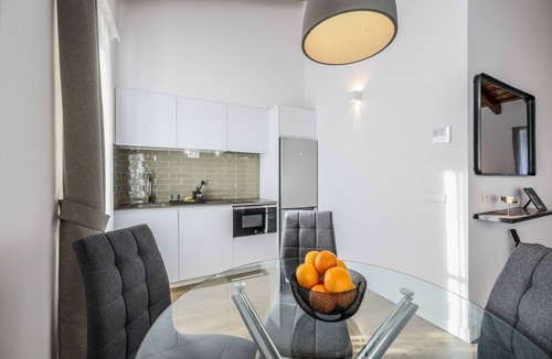 La Roqueta Apartment | Beautiful renovated studio penthouse
