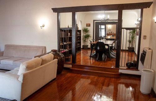 NoHo Arts District House | Beautiful Resort in NoHo