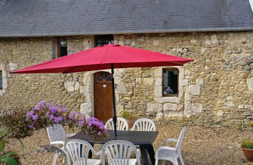 Sermaise Cottage | Beautiful restored 15th century cottage in rural very peaceful location