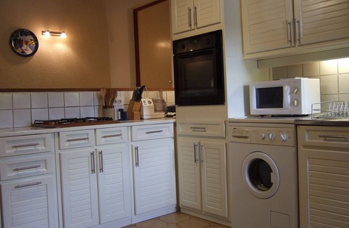 Penne House | Beautiful restored farmhouse with pool, very private.