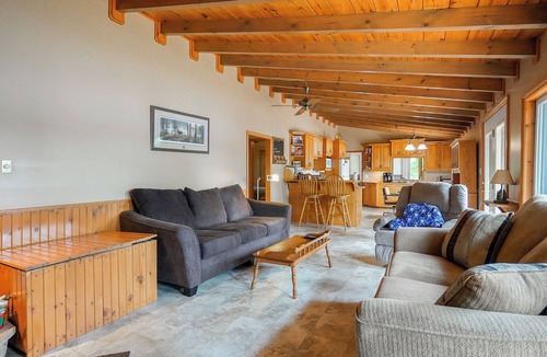 Restoule House | Beautiful Restoule Getaway